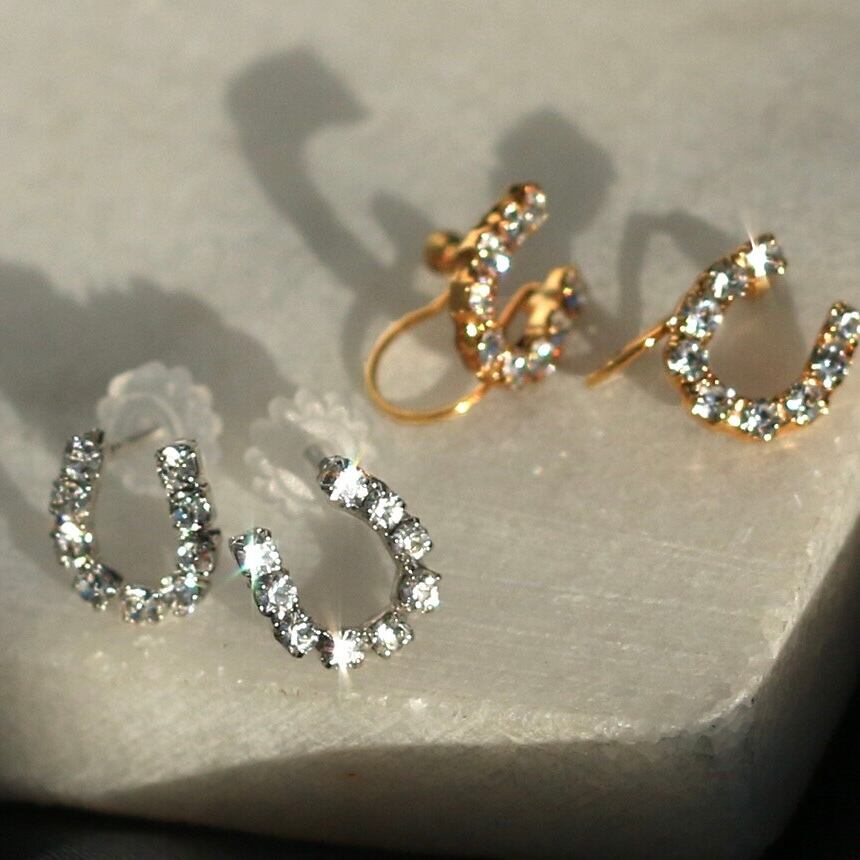 馬蹄 ホースシュー イヤリング