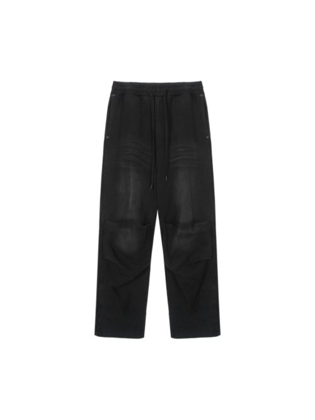 [MATIN KIM] BRUSH WASHED TUCK SWEATPANTS IN BLACK