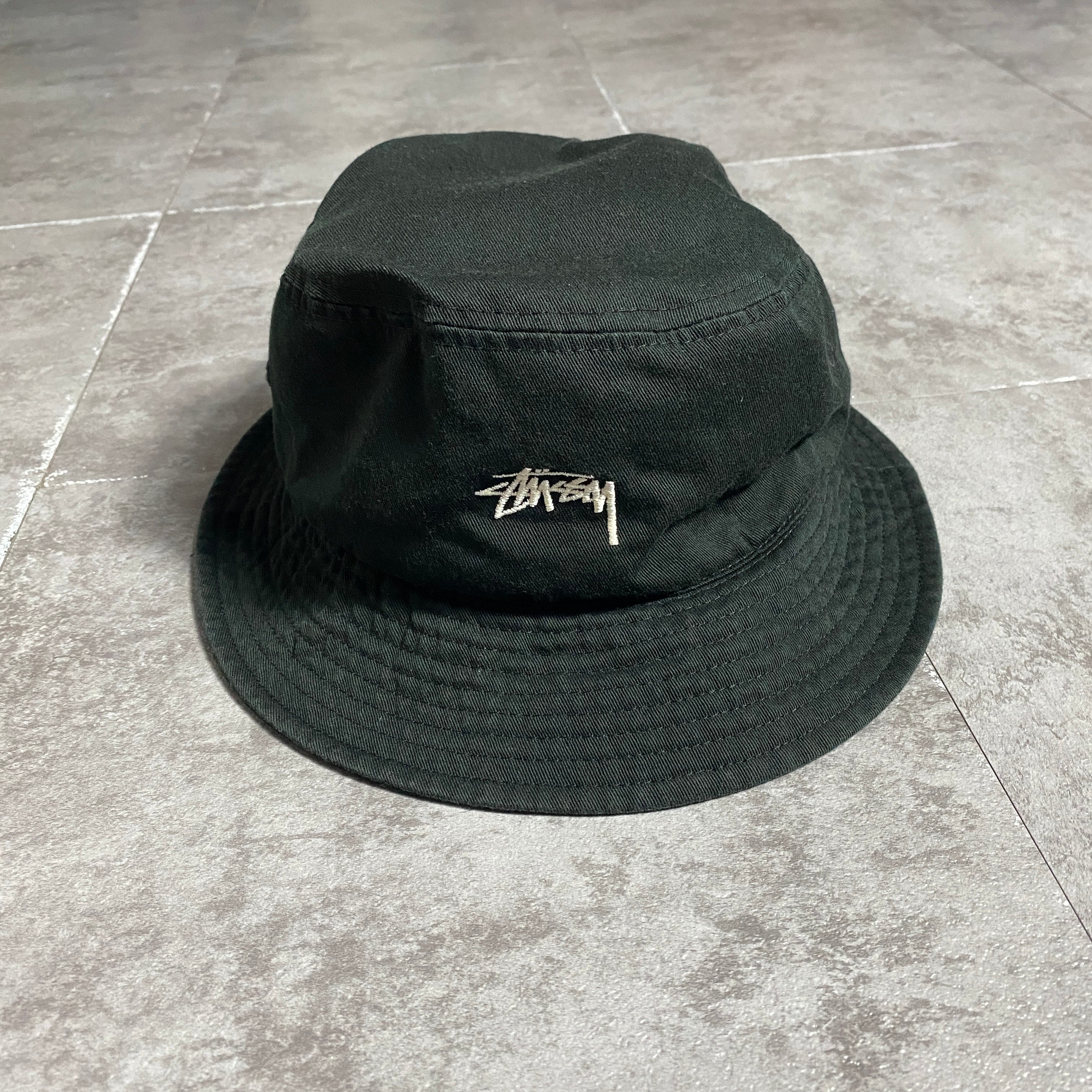 stussy ステューシー 刺繍ストックロゴ ブラック 黒 バケットハット