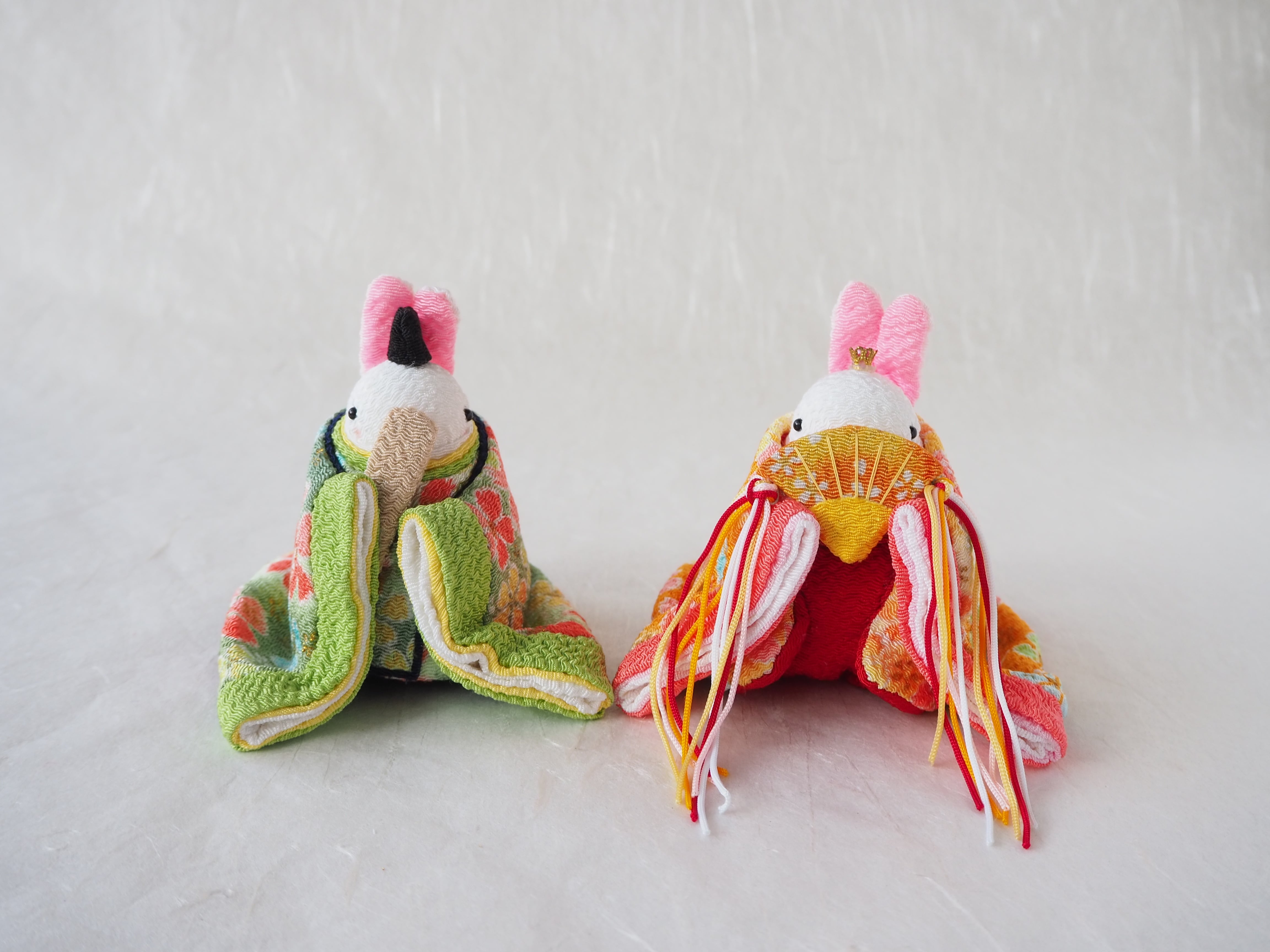 【十二単うさちゃん】桜の宴柄(男雛:黄緑色 女雛:オレンジ色)