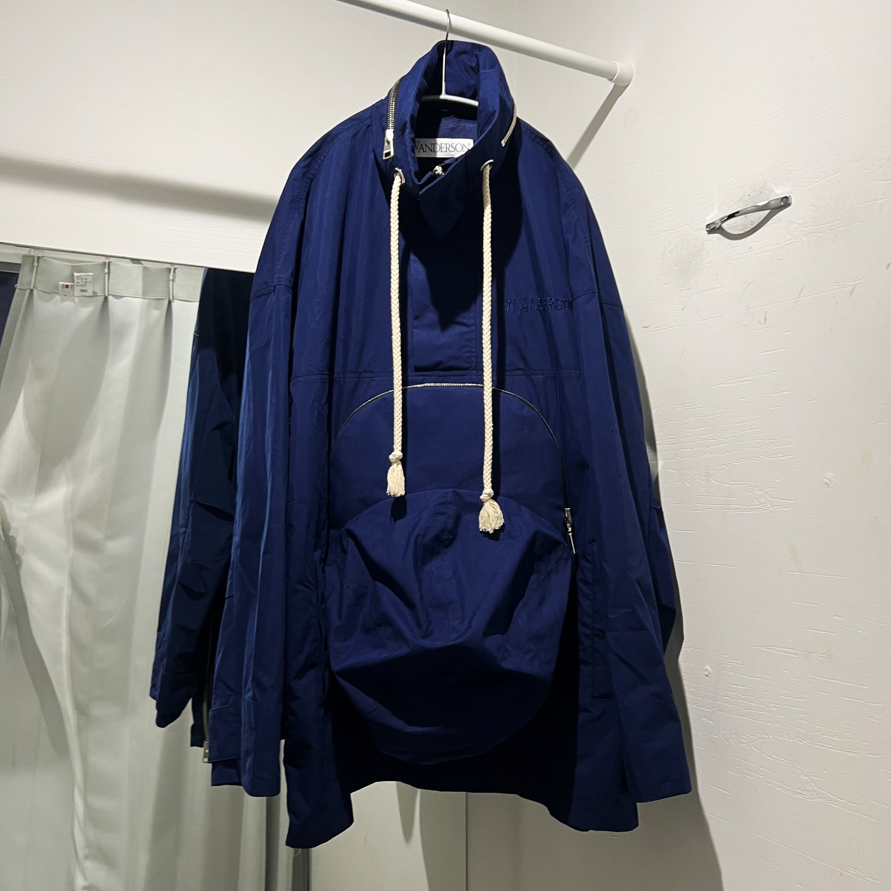 JW Anderson ジェイダブリューアンダーソン Cap-style Pocket JW Anderson ジェイダブリューアンダーソン Cap-style Pocket