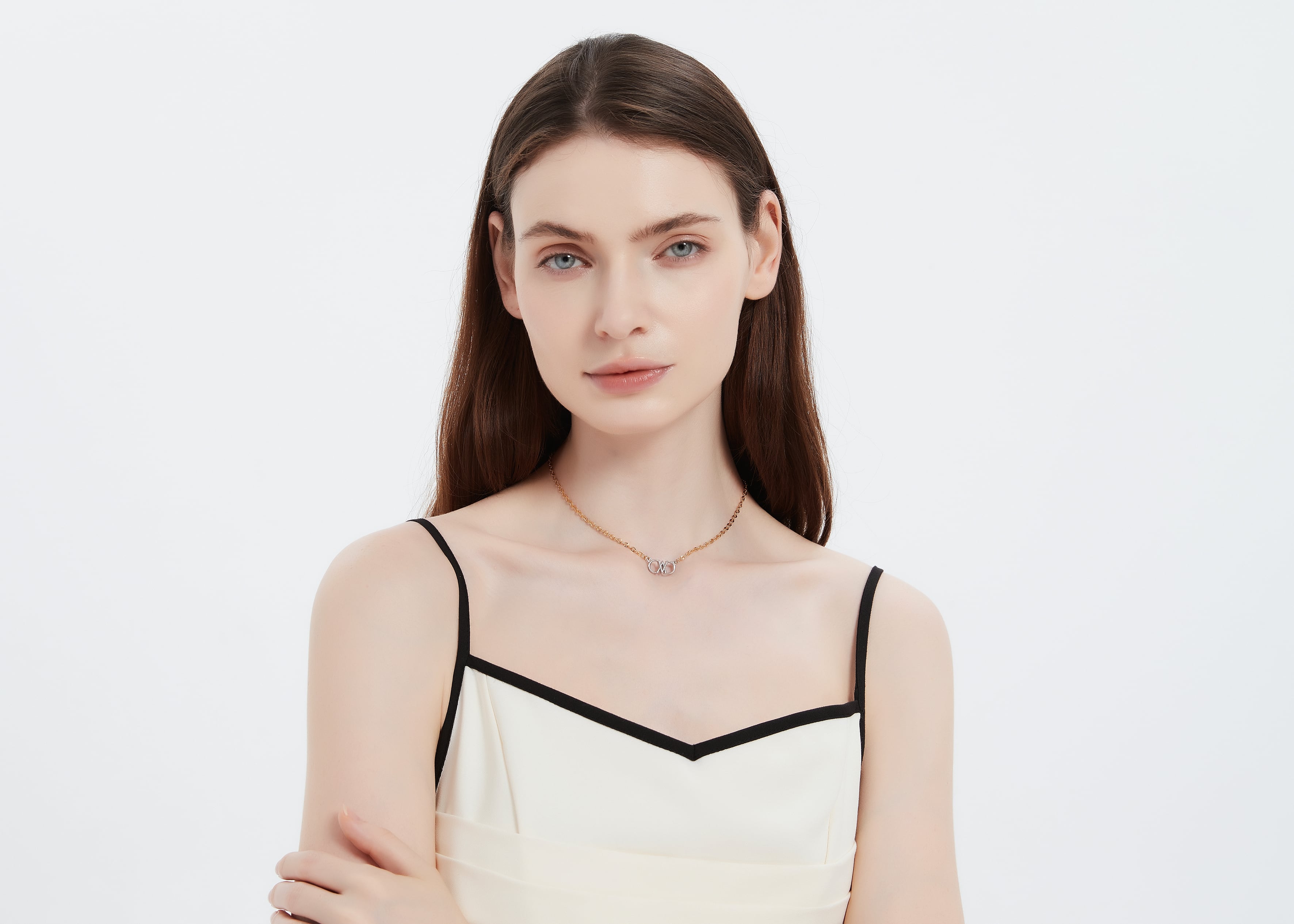 RION.8 Bicolor Symbol Necklace | ADNEW【エディニュー】