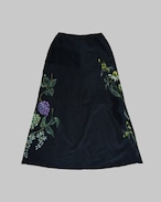 vintage lace skirt side bouquet