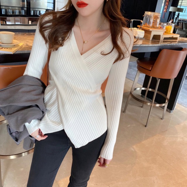 トップス デート カットソー ニットソー セーター 袖あり 長袖 Vネック スリム タイト 細身 かわいい 大人可愛い きれいめ シンプル カジュアル 大人 上品 おしゃれ お洒落 主役級 存在感 春 秋 冬 10代 20代 30代 レディース 女性用 OL 学生 デート お出かけ 公園デビュー 女子会 休日 イベント 旅行 着回し 普段使い ファッション コーデ 楽ちん モテ トレンド 流行 インスタ映え フリーサイズ 白 ホワイト 黒 ブラック 茶色 ブラウン アプリコット