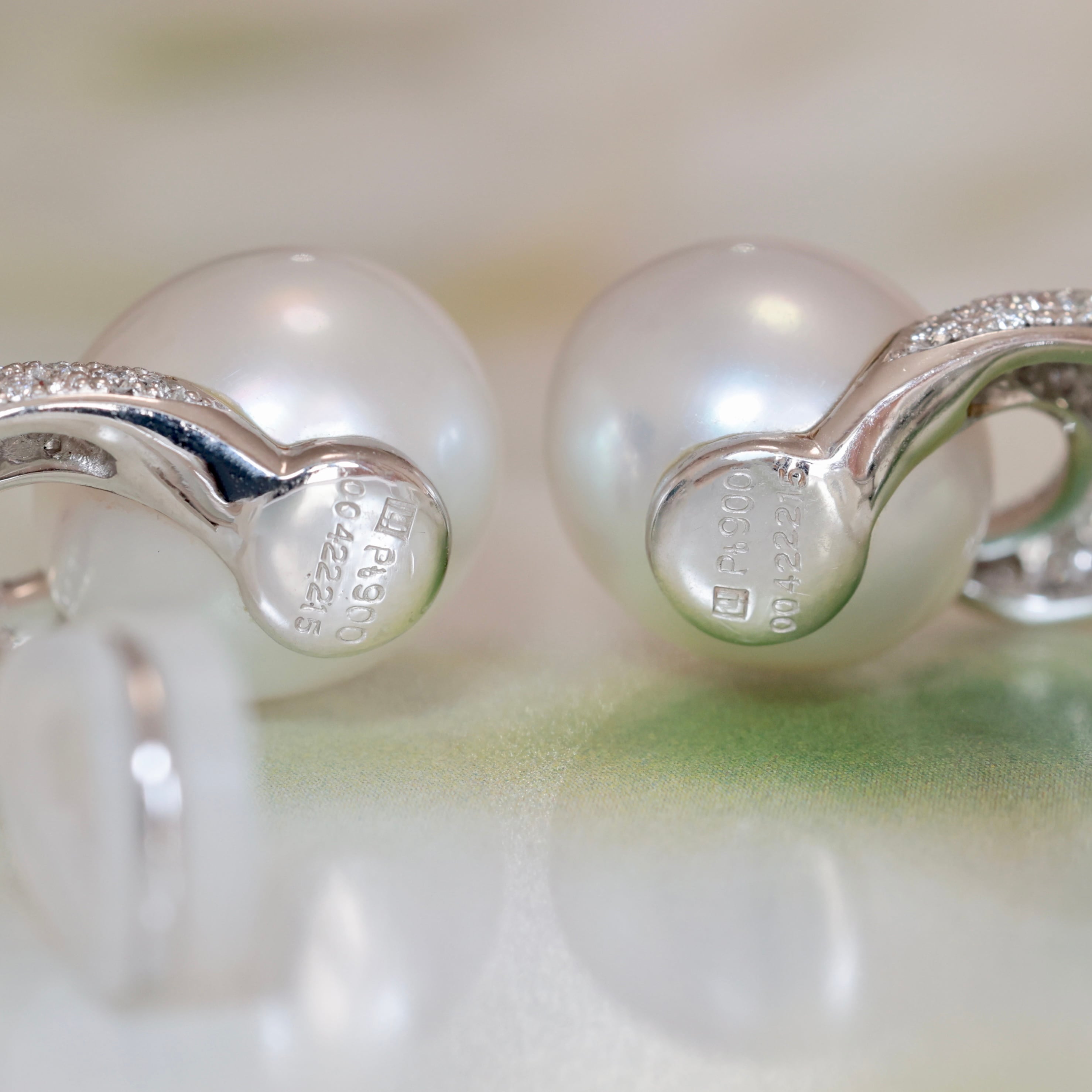 Pt900 ウエダジュエラー 白蝶真珠 13mm−14.8mm ダイヤモンド 