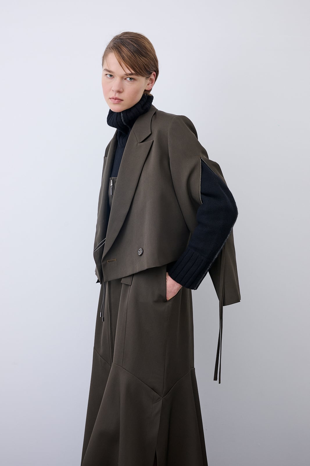 ZIPショートJKT / ペーパー加工ウールギャバジン / U754-J04-100 