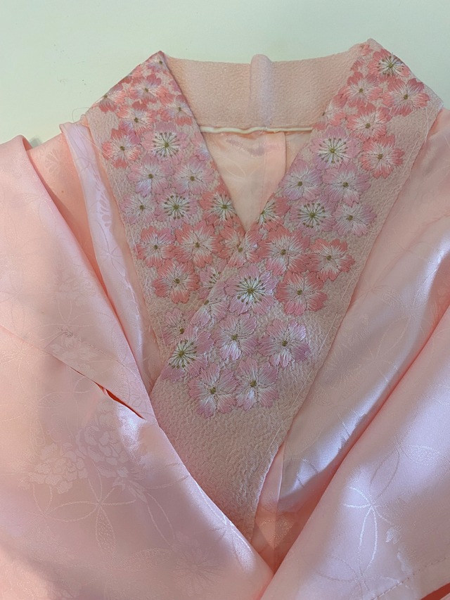 長襦袢　ピンクの桜刺繍　Mサイズ