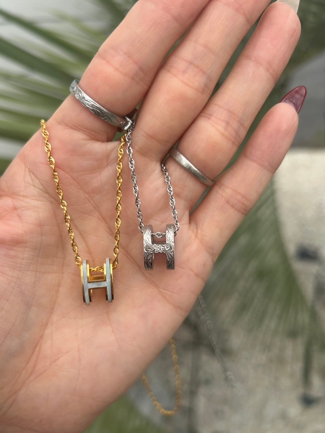 LIFE is 7th anniversary Hawaii ”H” necklace  ￥12,000(￥13,200)