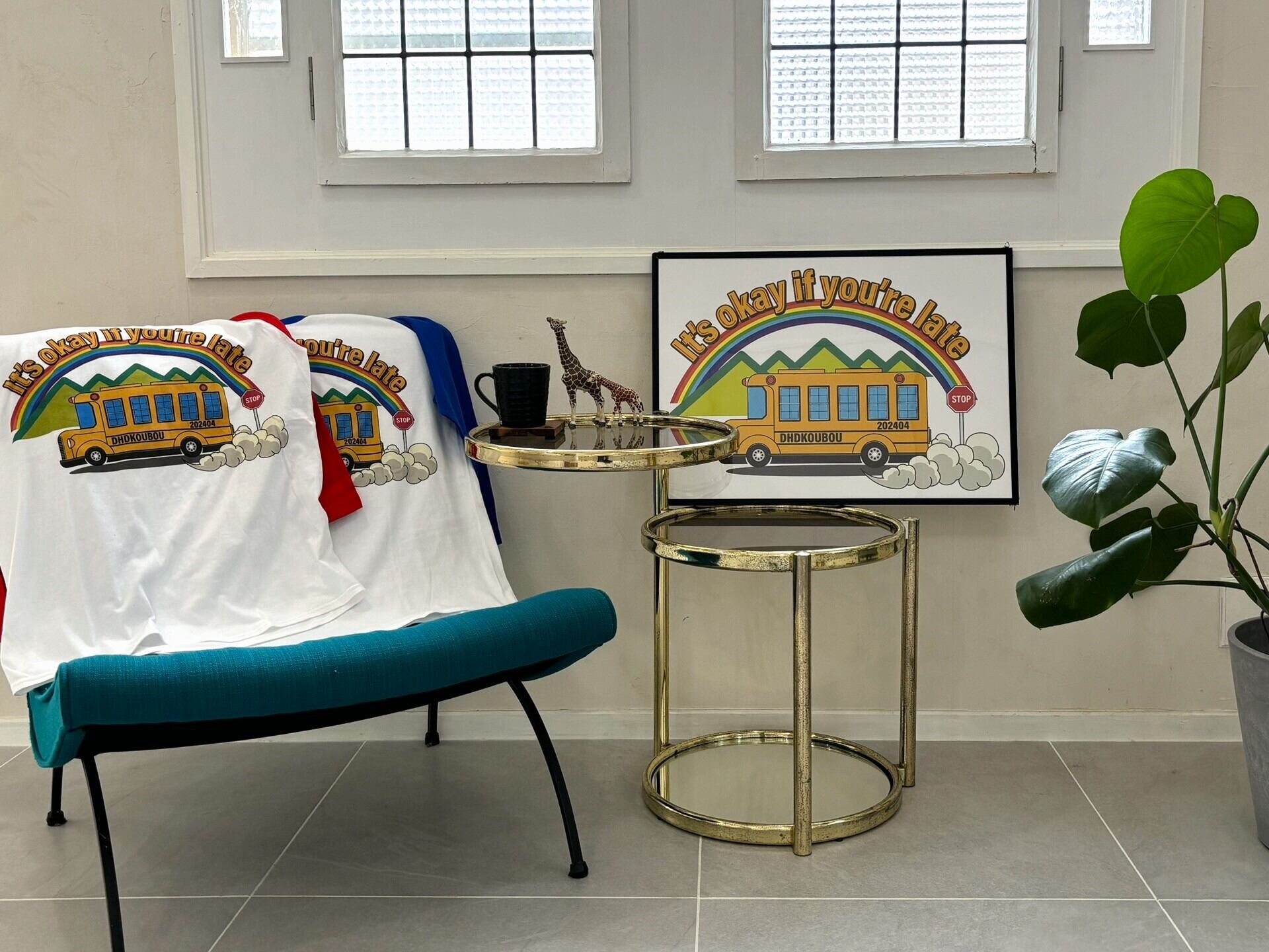 DHD(M)004【フレーム付きインテリアポスターA2　スクールバス】