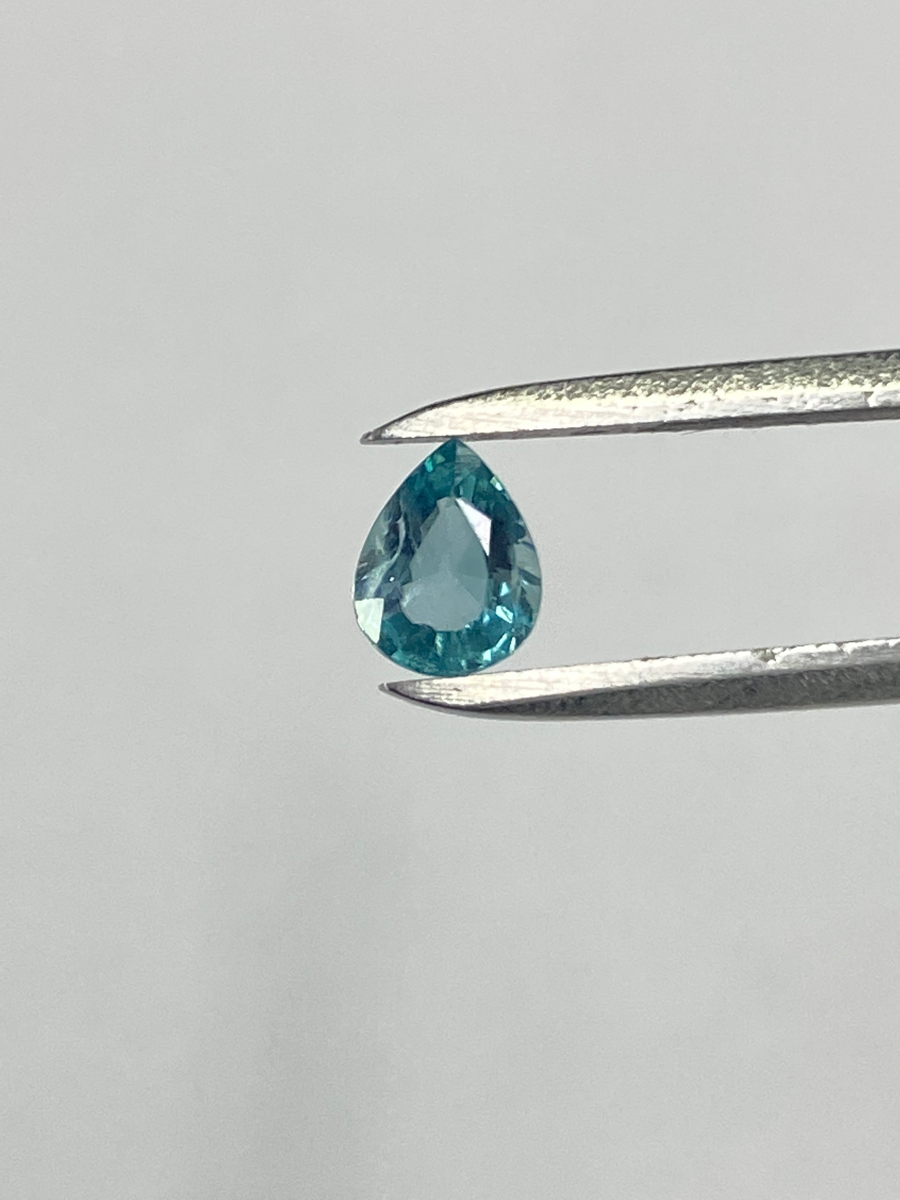グランディディエライト　0.35ct