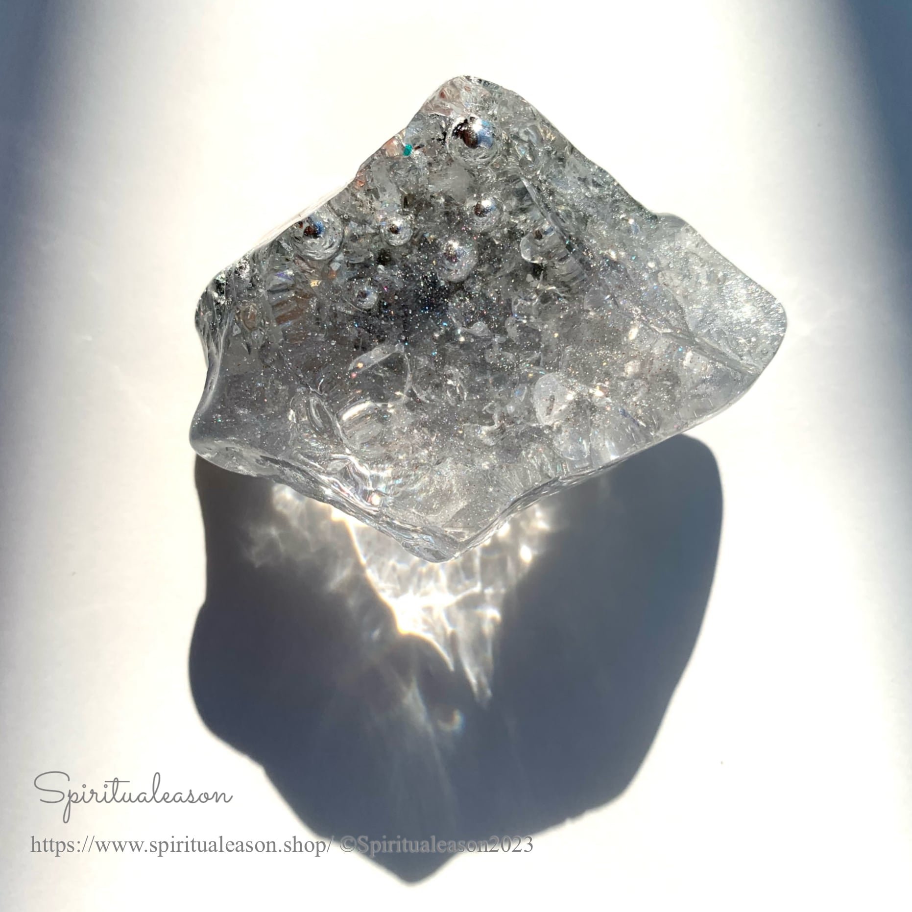 しろしろのオルゴナイト オーダーページ