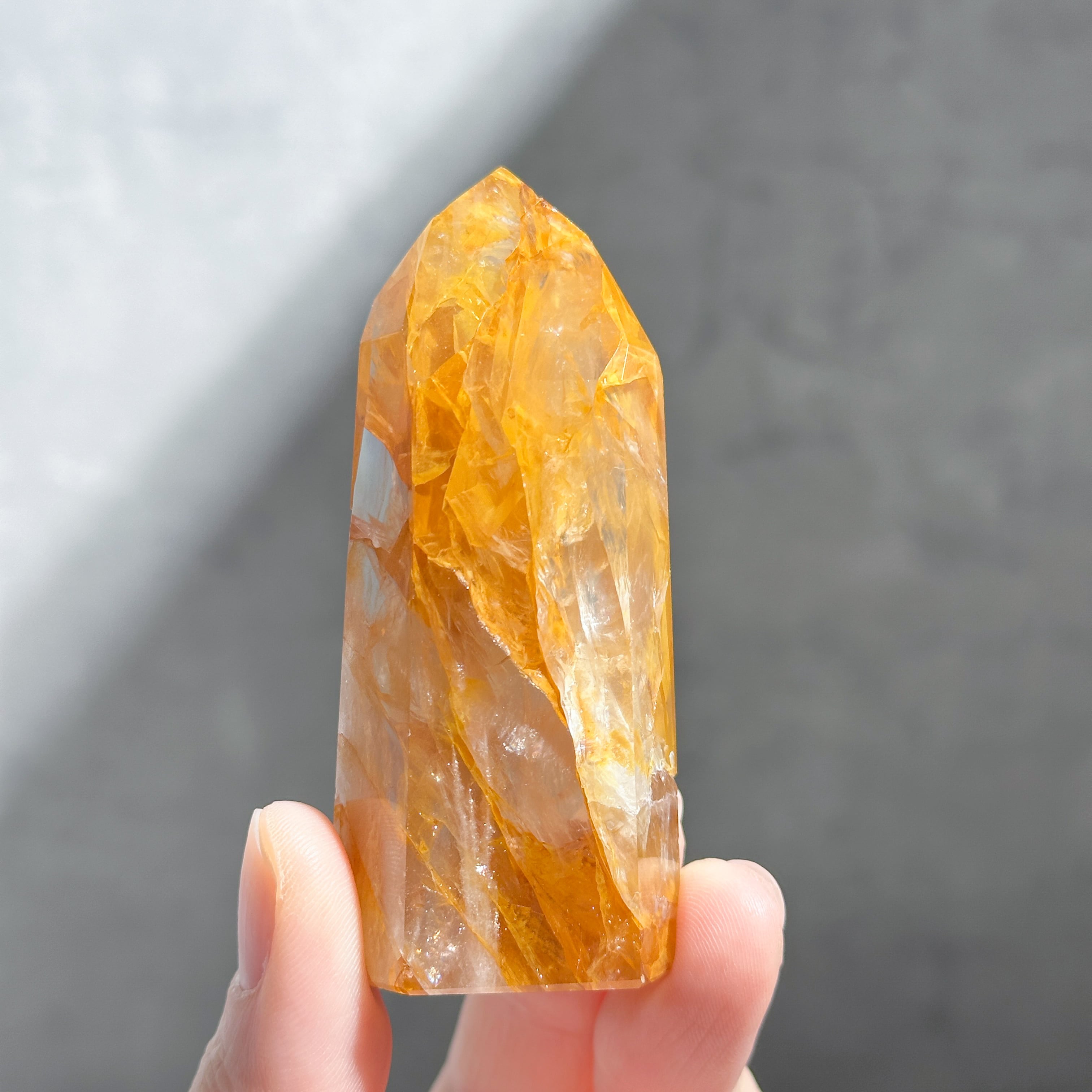 ミナスジェライス産ゴールデンヒーラー タワー型45◇ Golden Healer