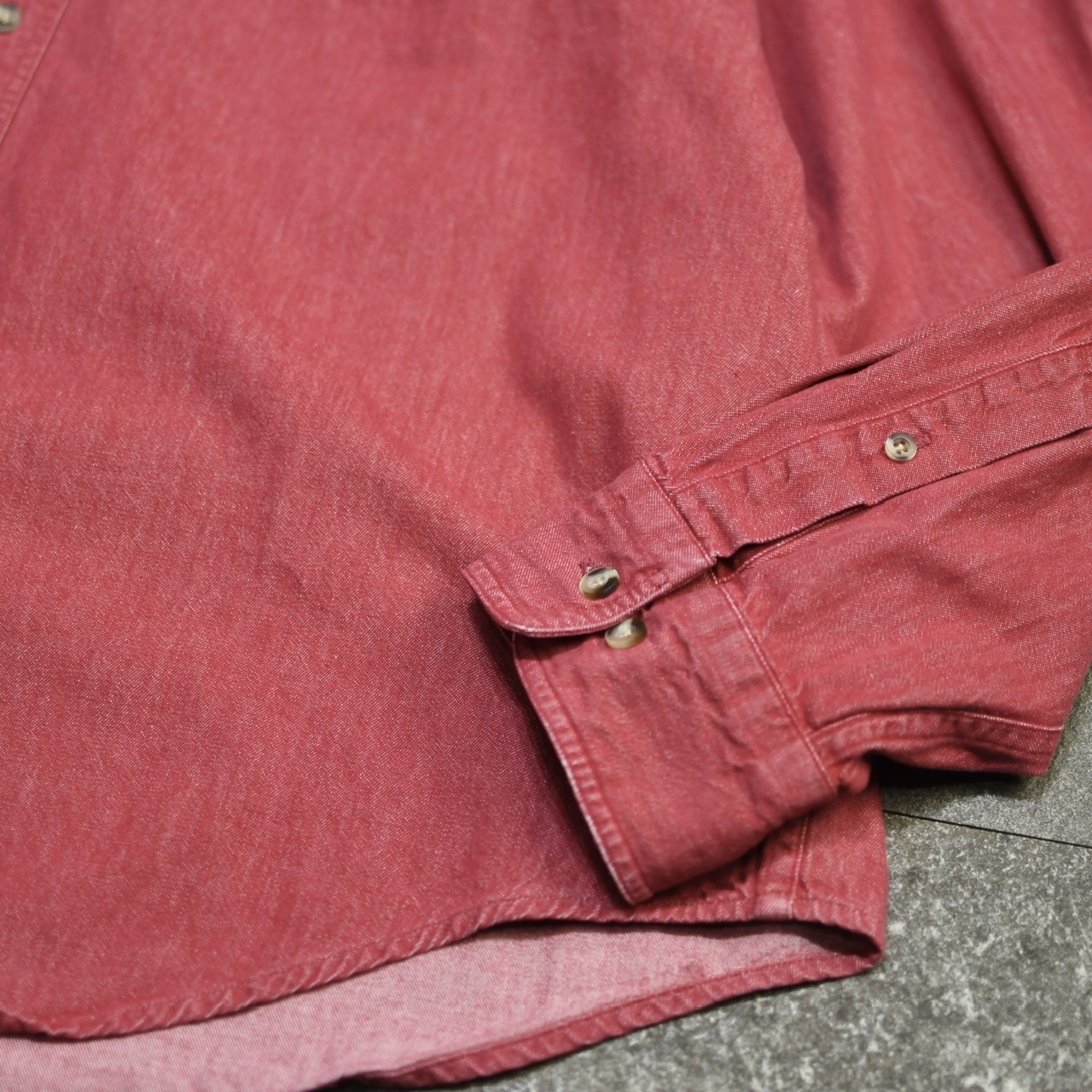 LANDS' END yarn-dye color denim shirt