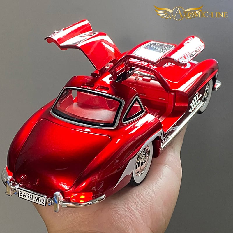 コカ・コーラ仕様！ベンツ Gクラス 1/24 ミニカー ゲレンデ 赤 点灯 音 メルセデスベンツ ゲレンデ Gクラス G63 AMG ミニカー1/24 赤 ブラバス