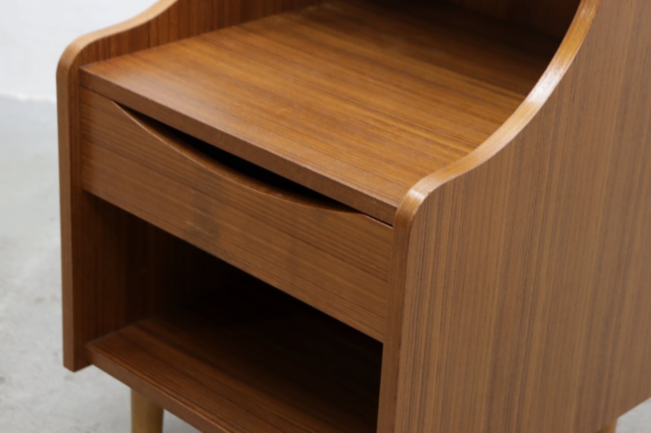 ヴィンテージ チーク材 ベッドサイド ナイトスタンド キャビネット