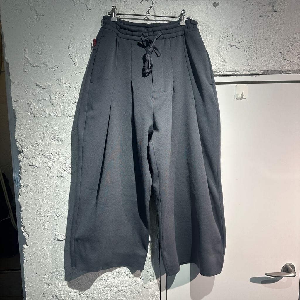 ヨウジヤマモト プールオム ラップパンツ wrap pants ヨウジヤマモト 20-21AW Wrap Pants | HUES 福岡セレクトショップ