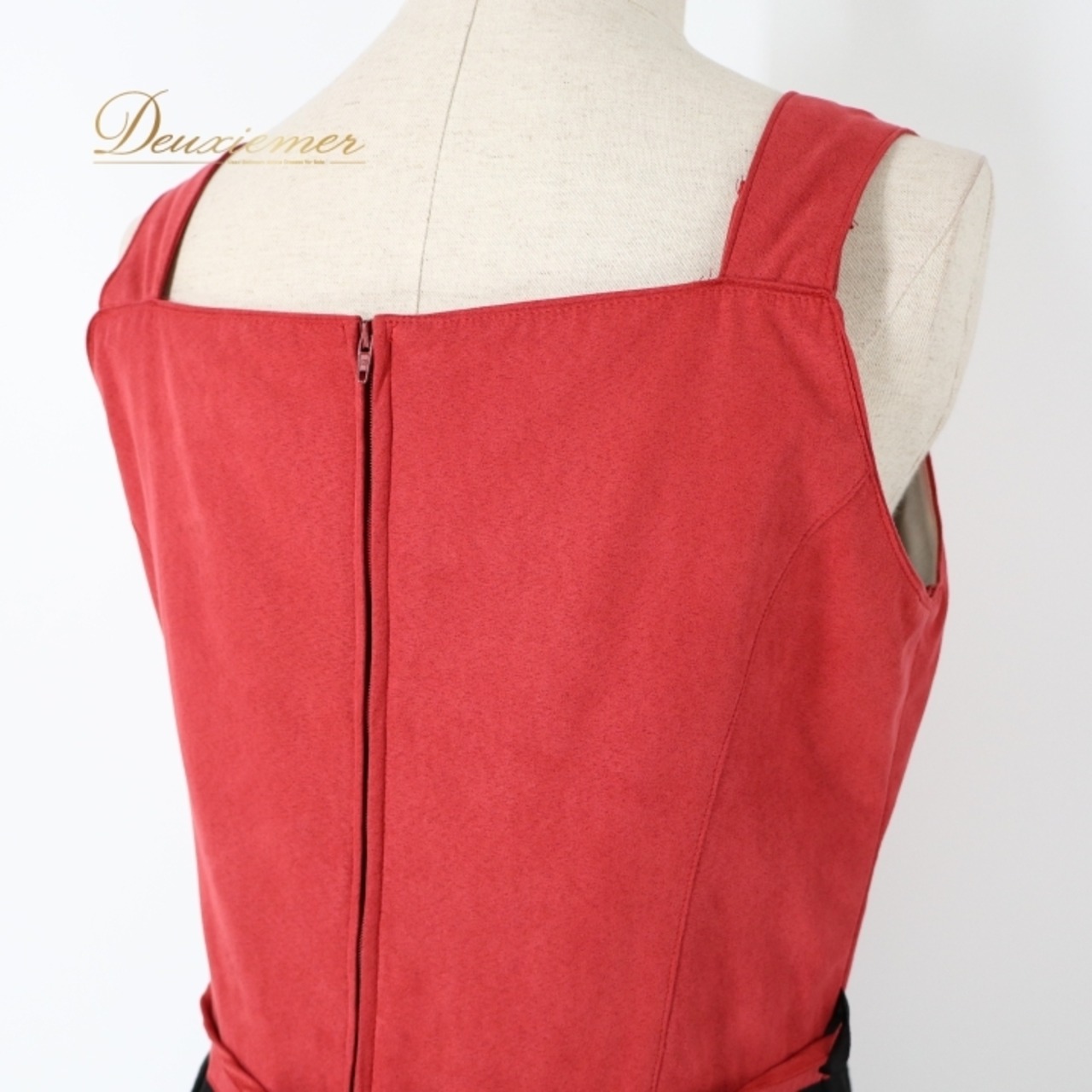 フォークダンス 衣装 ワンピース ドレス レッド系 ノースリーブ リボン 編み上げ 赤 黒 チロリアン カントリー 紐 かわいい ダンス衣装 ステージ イベント ファー ブラック系