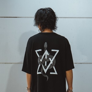 "SNAKE" Big Silhouette S/S BLACK XLのみ