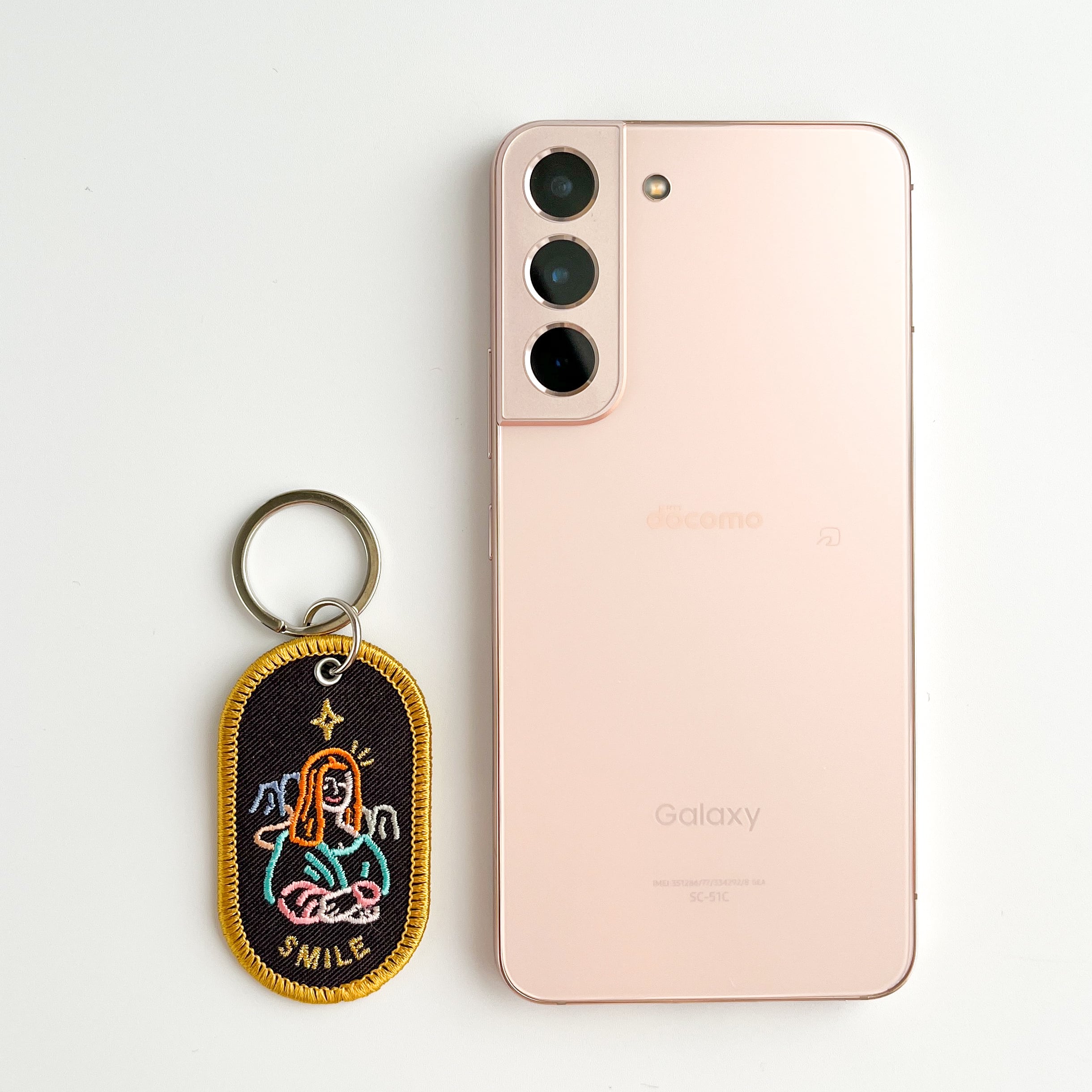 ダヴィンチ 2/8b PairKeyRing ART MUSEUM 「SMILE」 | hmm, by 東京都