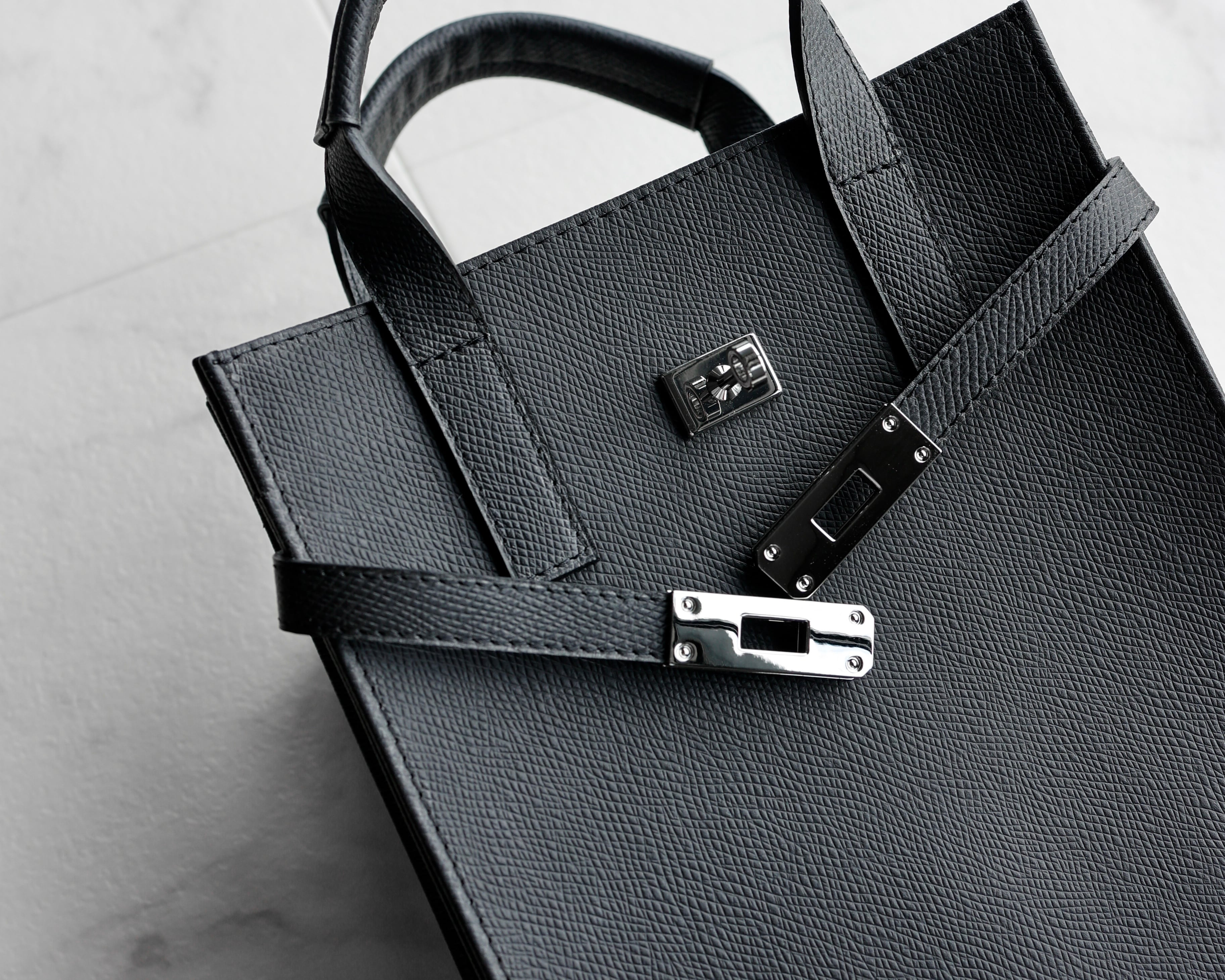 A-croire Metal Leather Mini Totebag【送料無料】 | EUROKENVY®︎