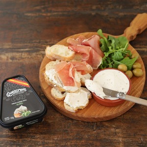 スプレッドタイプチーズ ケソクレーム オリーブ 150ｇ スペイン、ガリシア産 毎週水・金曜日発送