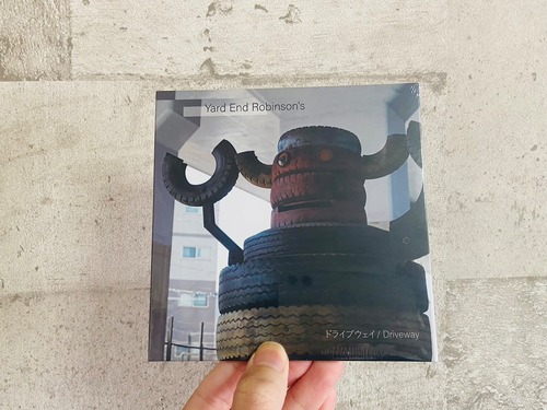 Yard End Robinson's / Driveway