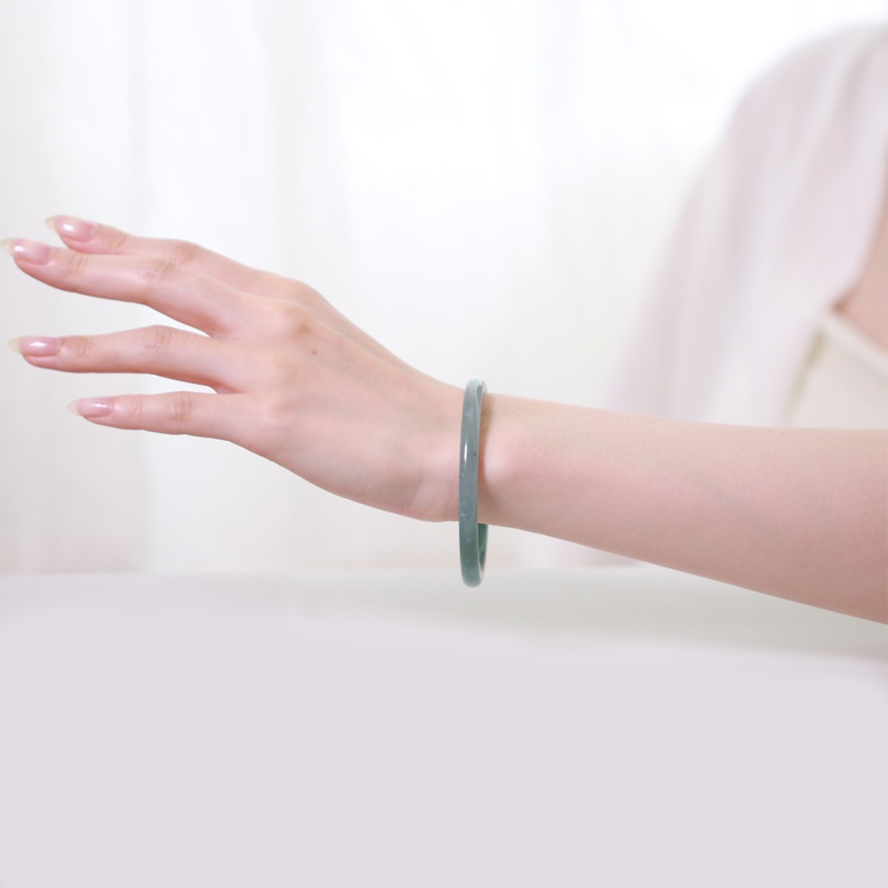 【内径 約58mm】princess/Guatemala 翡翠バングル A貨翡翠 jd_bg1400