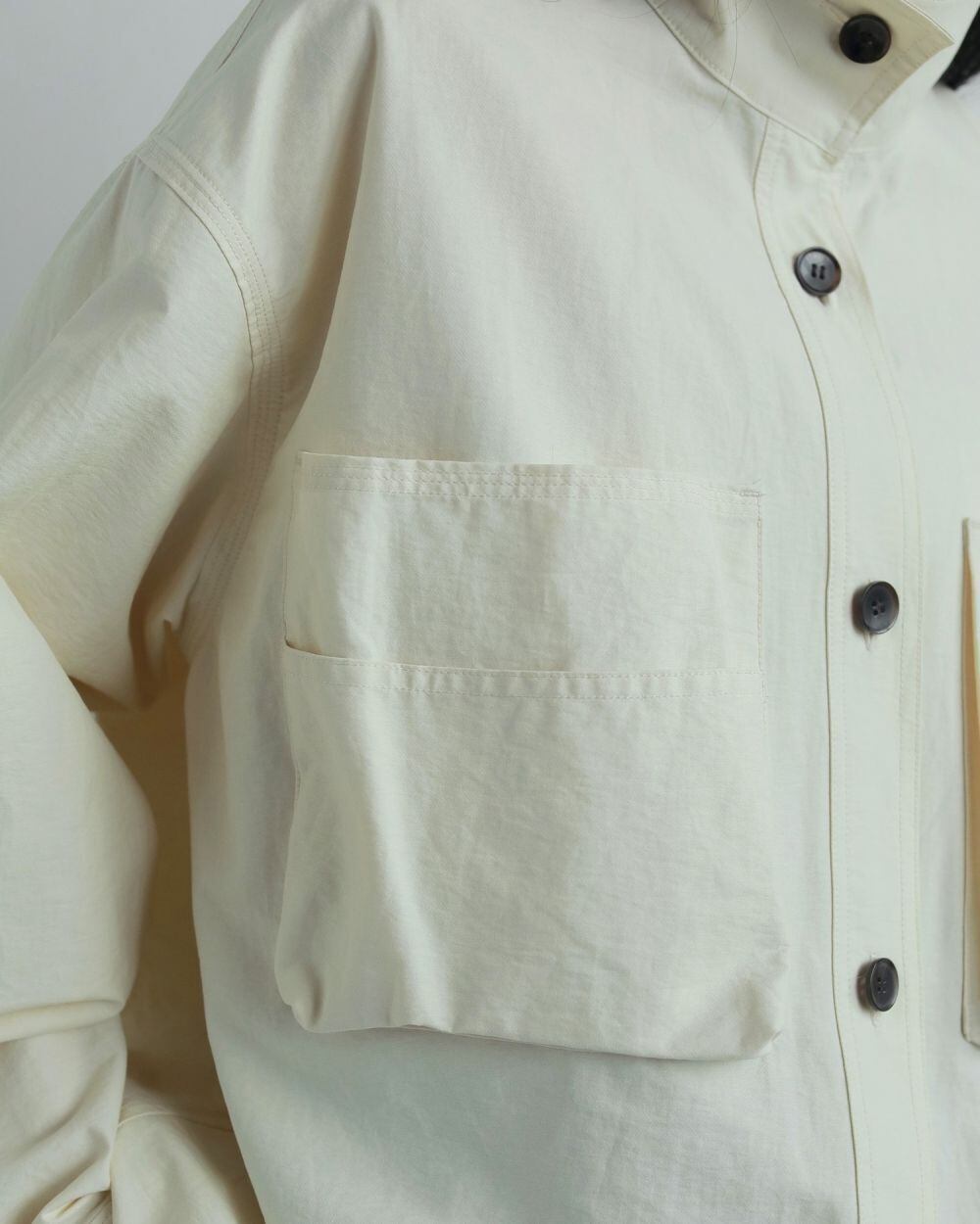 トップス anuke Pocket Standcollar Shirts anuke（アンヌーク）の「Pocket Standcollar Shirts（シャツ/ブラウス