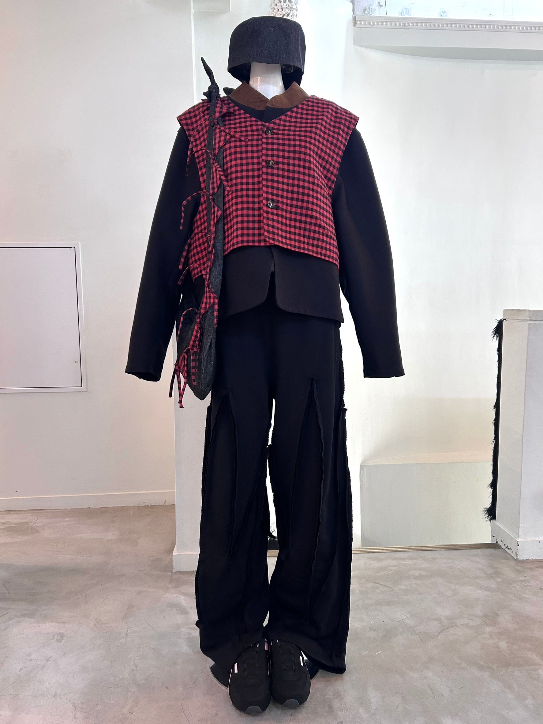 STRONGTHE wrapped jacket