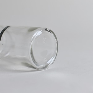 Glass Bottle / ガラス ボトル〈花瓶 / ボトル / ディスプレイ 〉