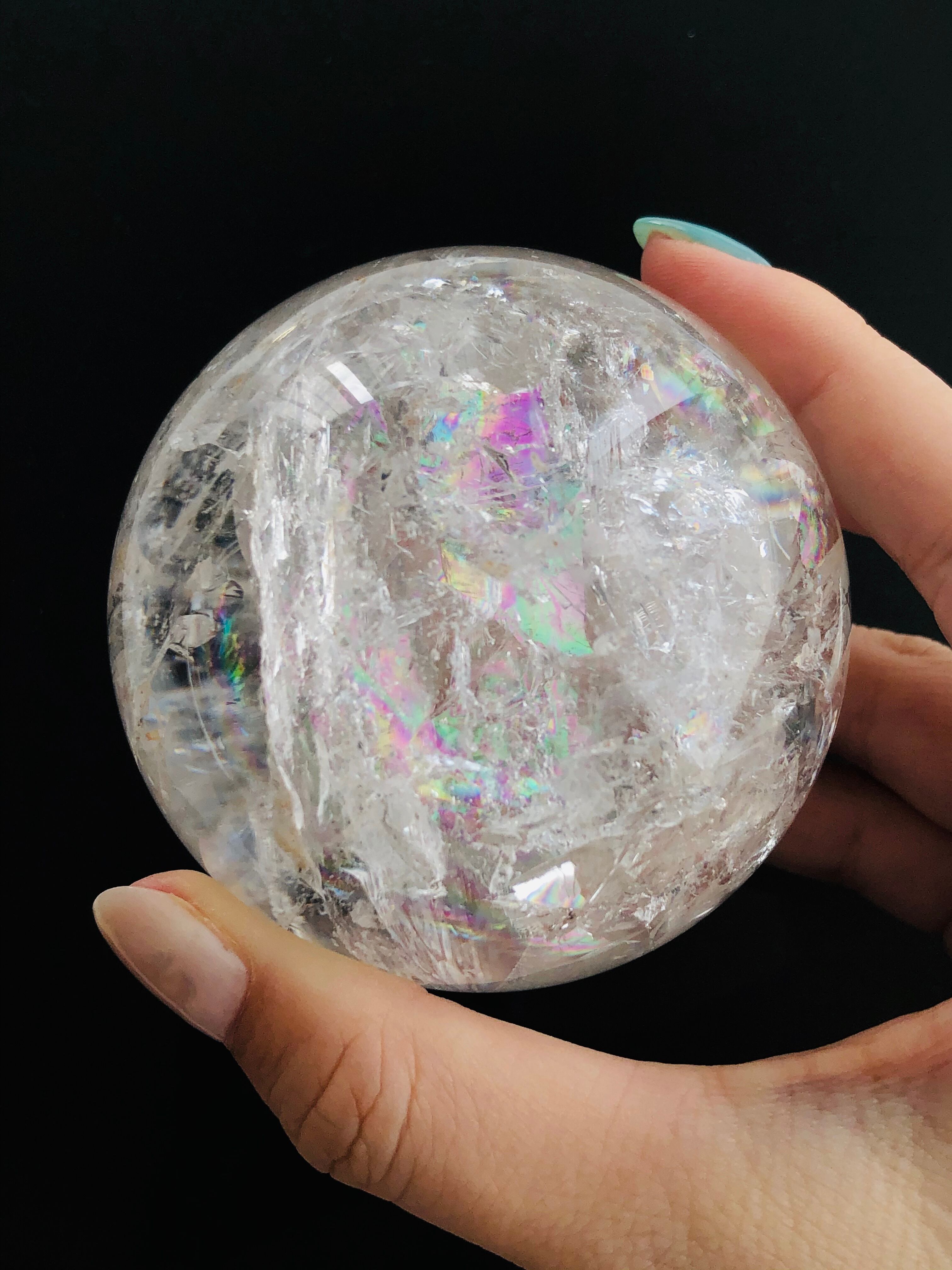 大粒！！幸せを呼ぶ♡虹入り水晶の丸玉(72mm) | 虹色の星