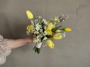 tulip bouquet lemon yellow