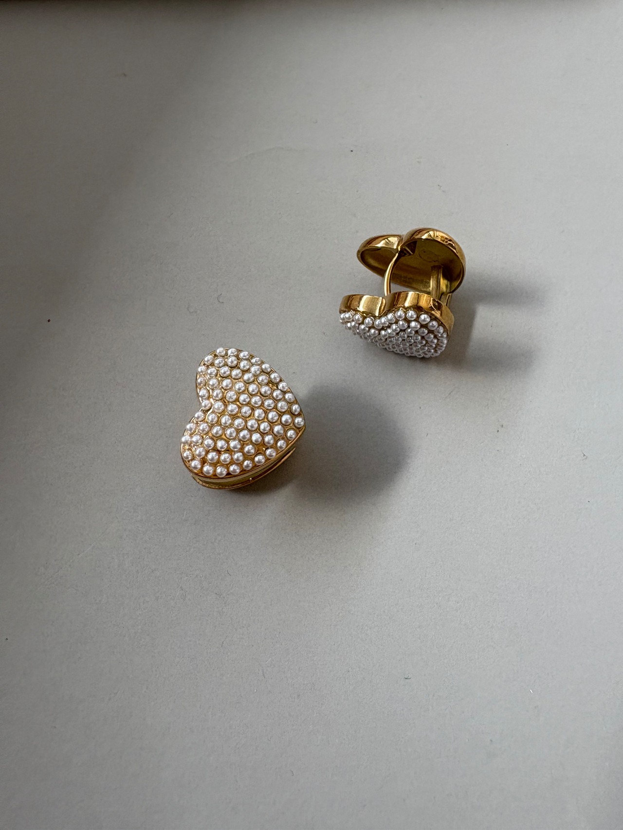 ドットパールハートピアス