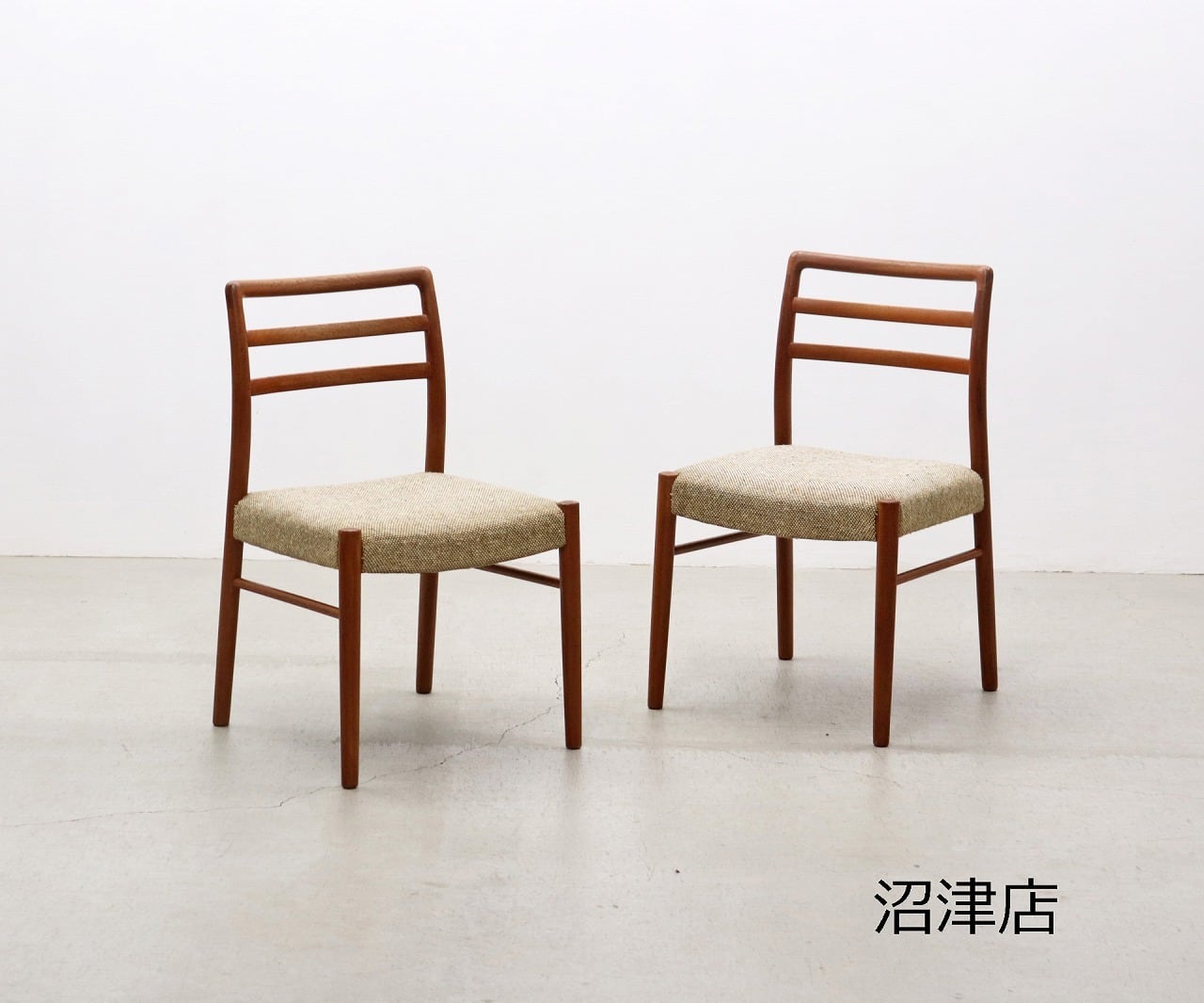 【沼津店】在庫4脚 青林製作所 ヴィンテージ チーク材 ダイニングチェア 椅子 木製 RET19211