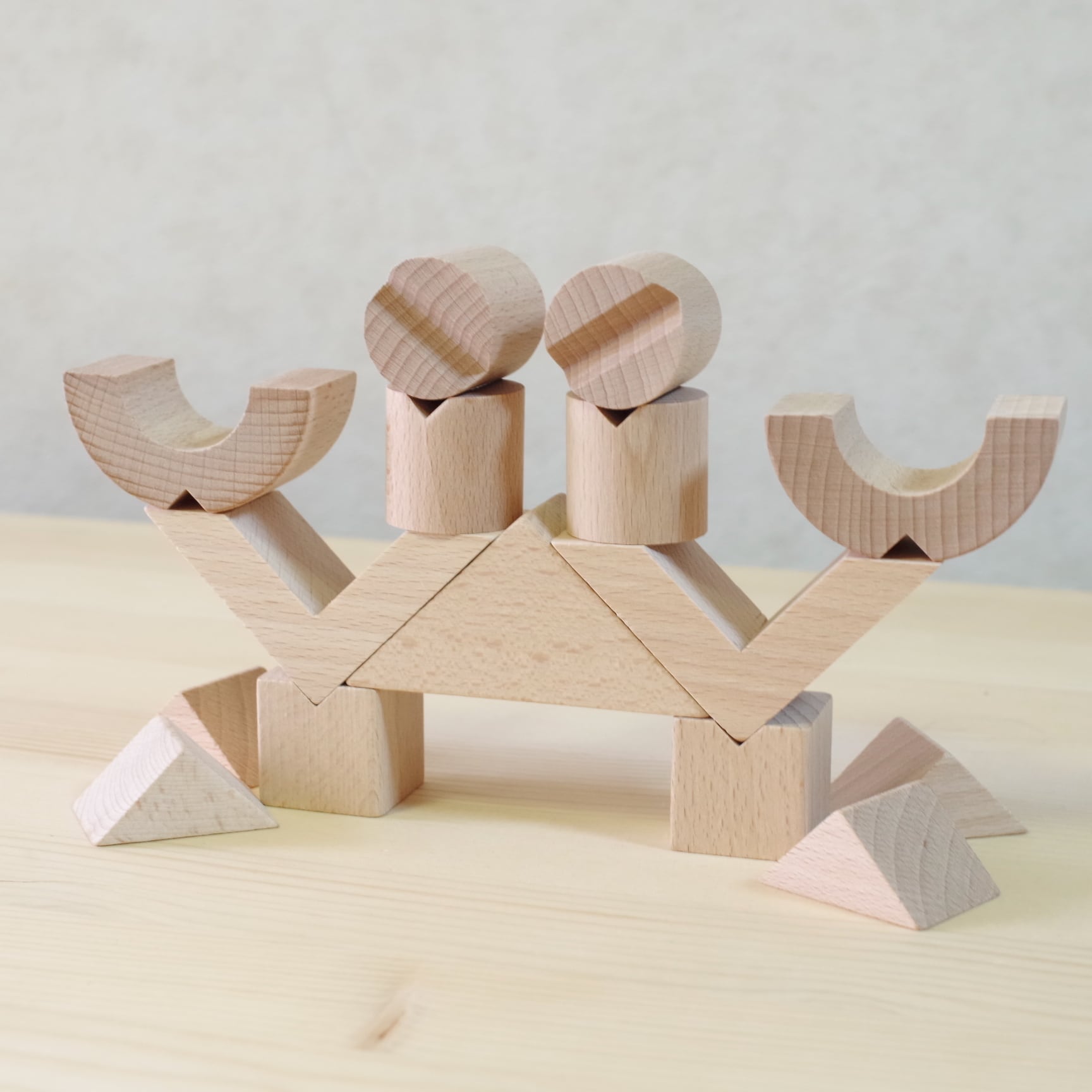 エバート Tsumiki | 木のおもちゃ専門店 おもちゃ箱 イカロス 公式