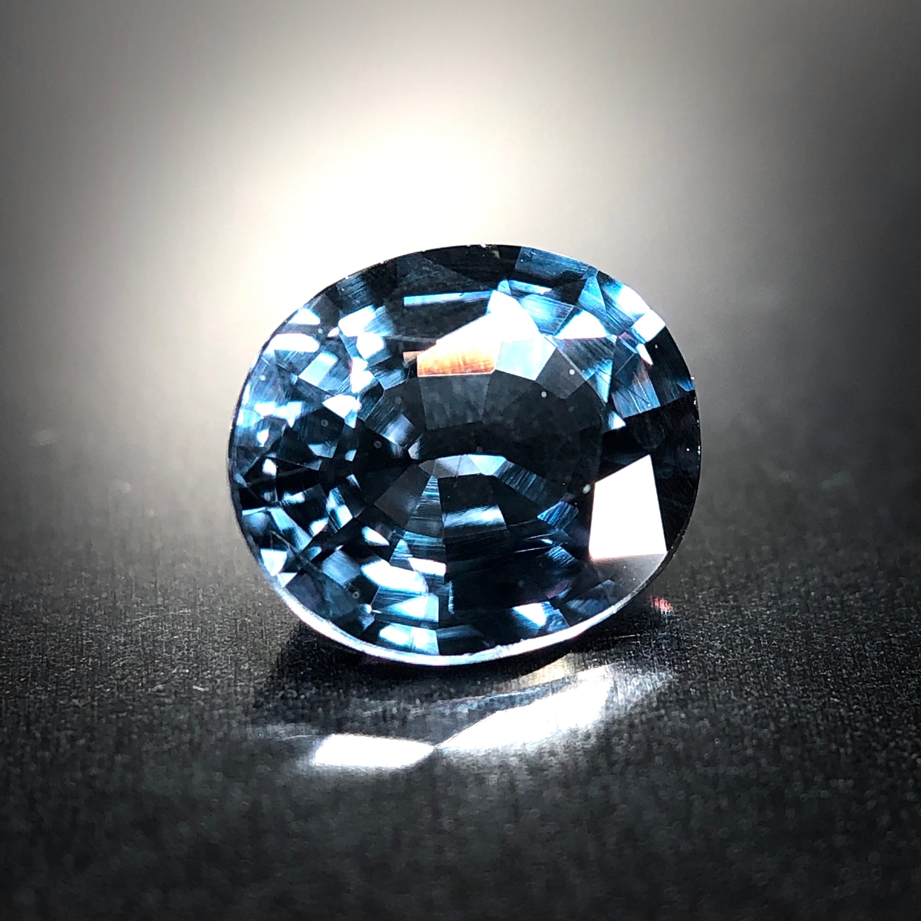 カラーチェンジガーネット 1.2ct ルース 