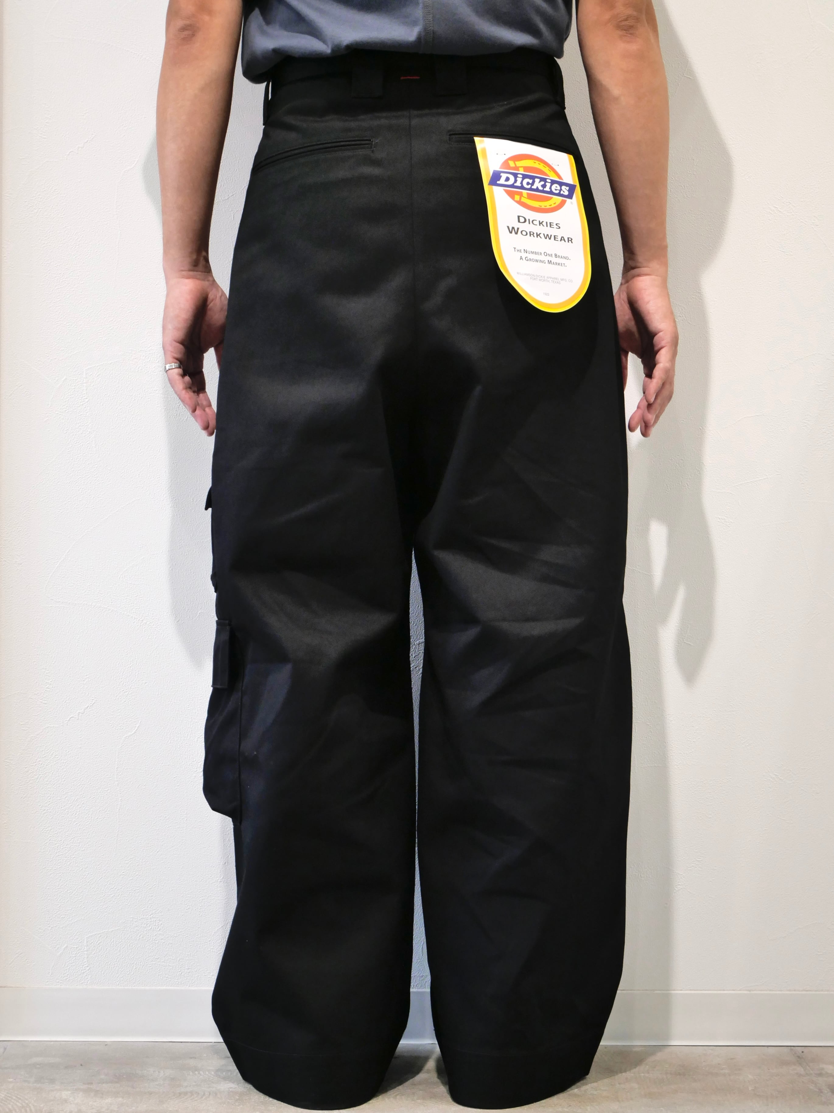 SHINYAKOZUKA lost and found pockets baggy with Dickies (ISSUE#9