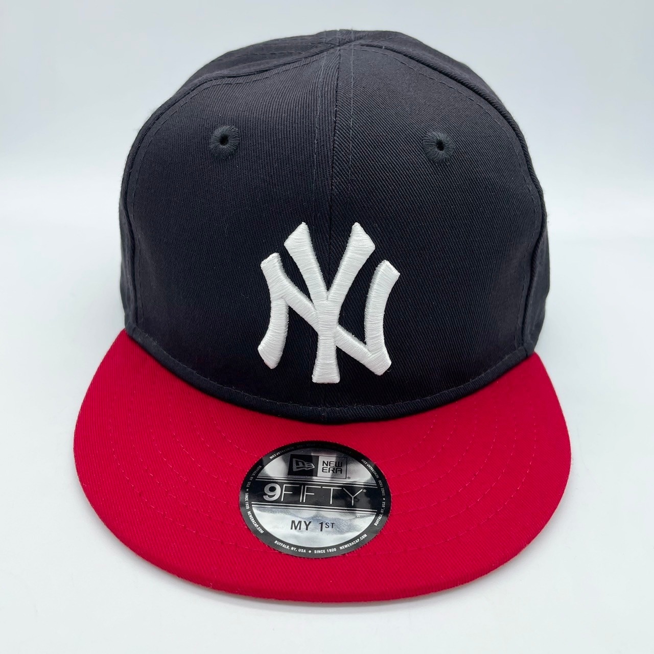 【キッズ】NEW ERA 9FIFTY/950 Youth  ニューヨーク・ヤンキース ネイビー × ホワイト スカーレットバイザー