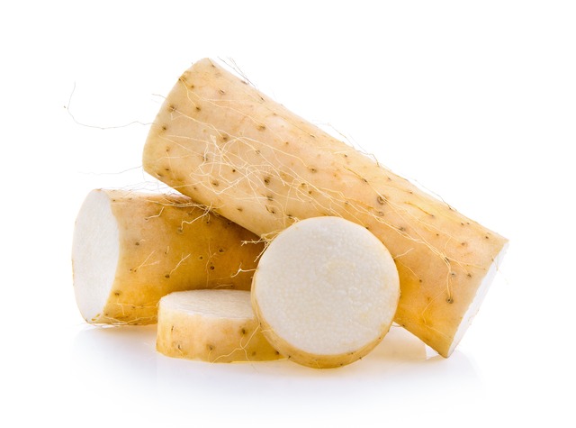 【隠れ大人気！　国産　長いも！300g×3本！扱いやすいサイズ】