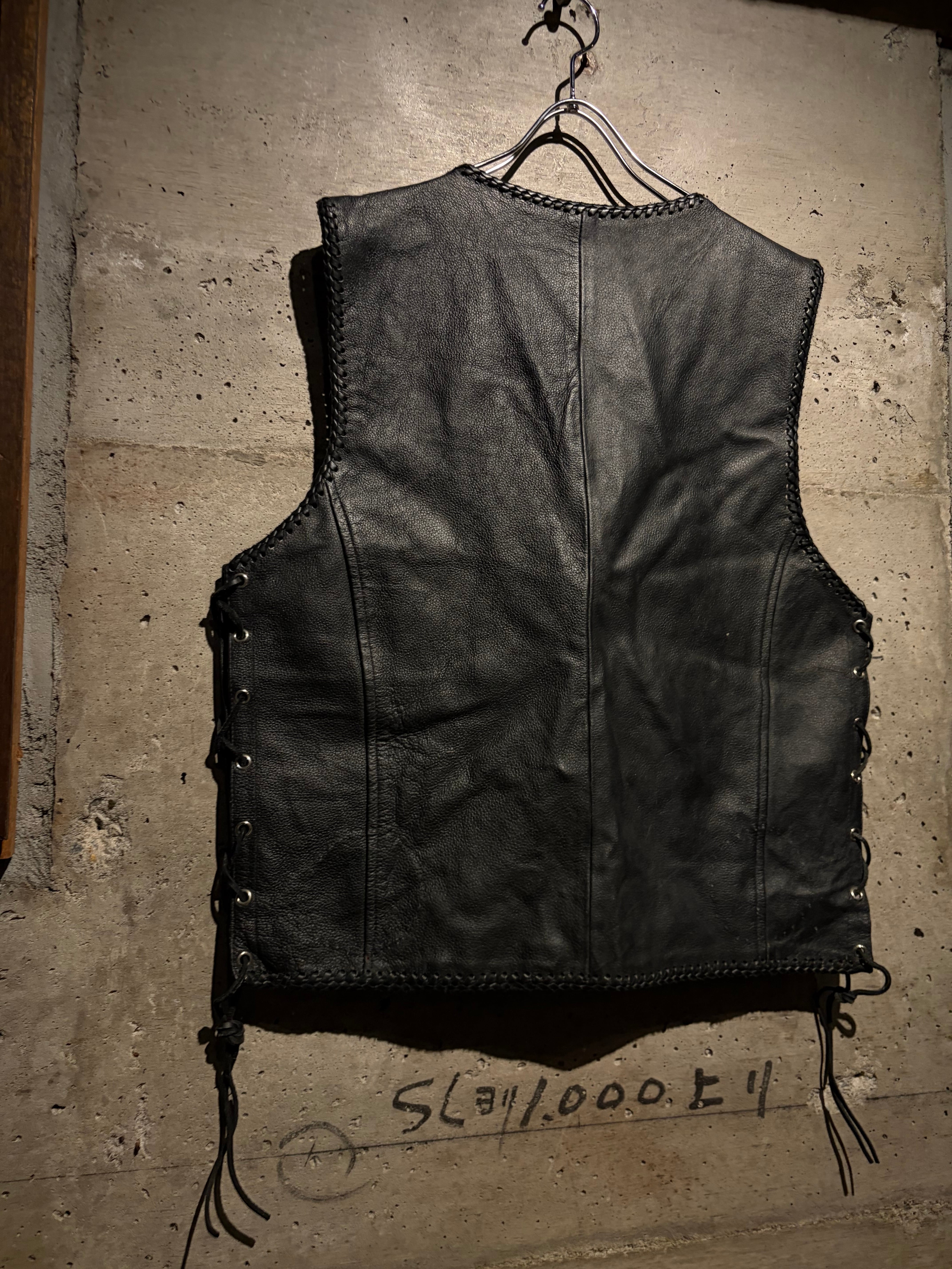 Caka】Fireman Buckle Gimmick Vintage Leather Vest | Caka(カカ
