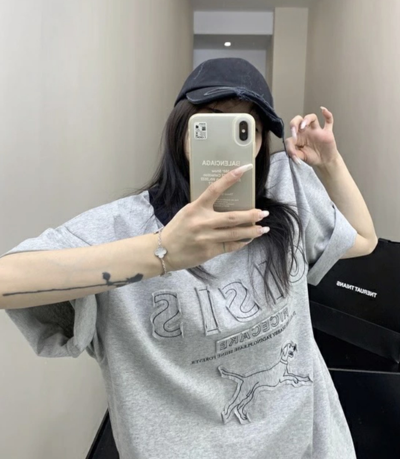 OISIS014 レトロパッチ刺繍Tシャツ