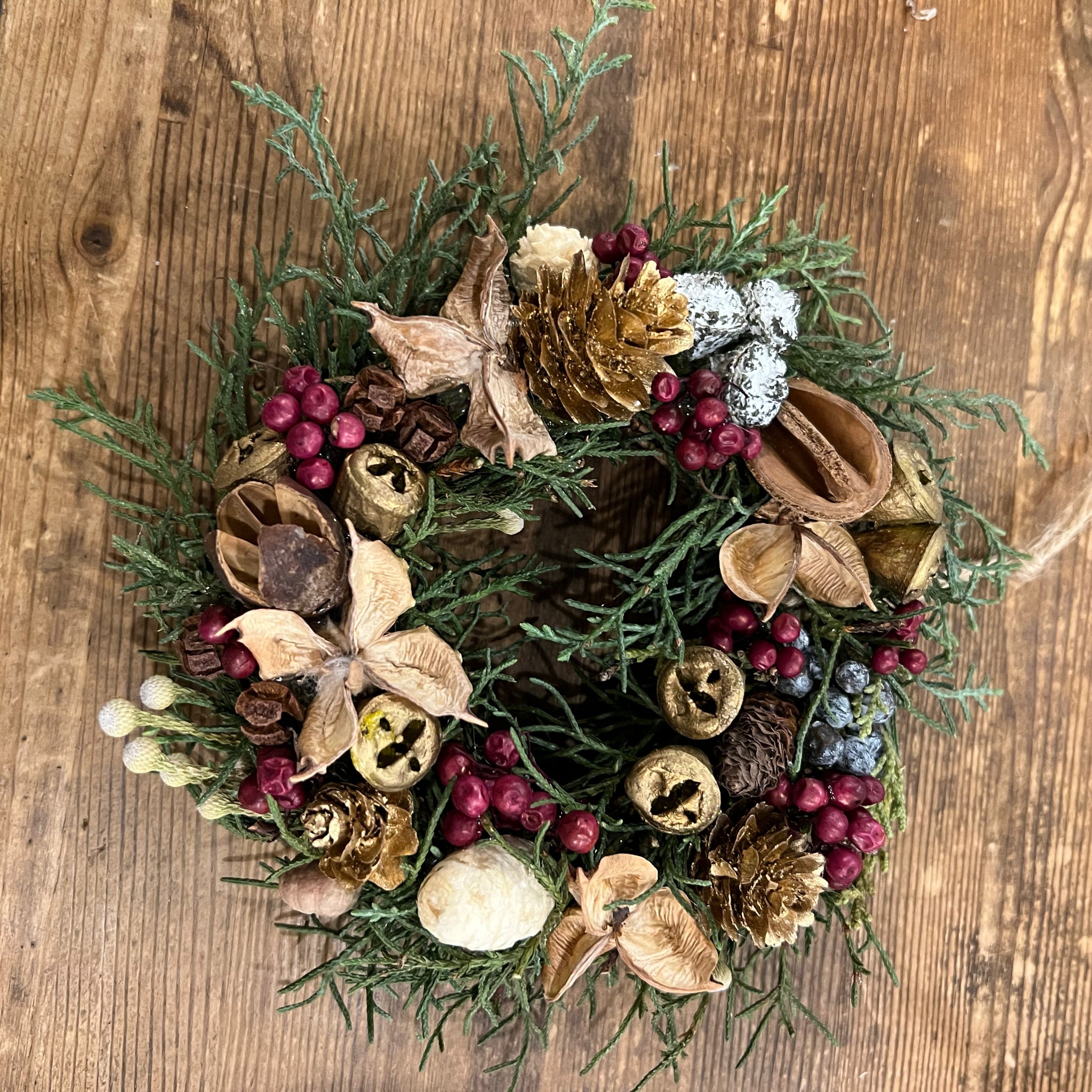 dried flower Xmas wreathe