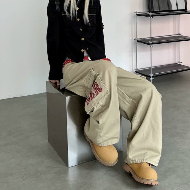 レタリングポケットボリュームシルエットカーゴパンツ 2col R02904