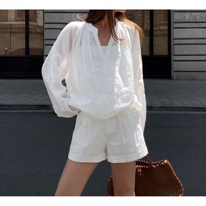 V-neck long sleeve shirt 125641