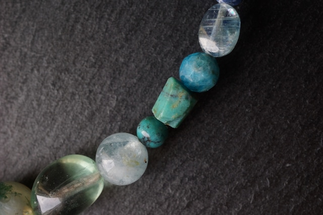 7色天然石の厄除けロングネックレス<厄年のお守りに>チャクラネックレス【一点物】