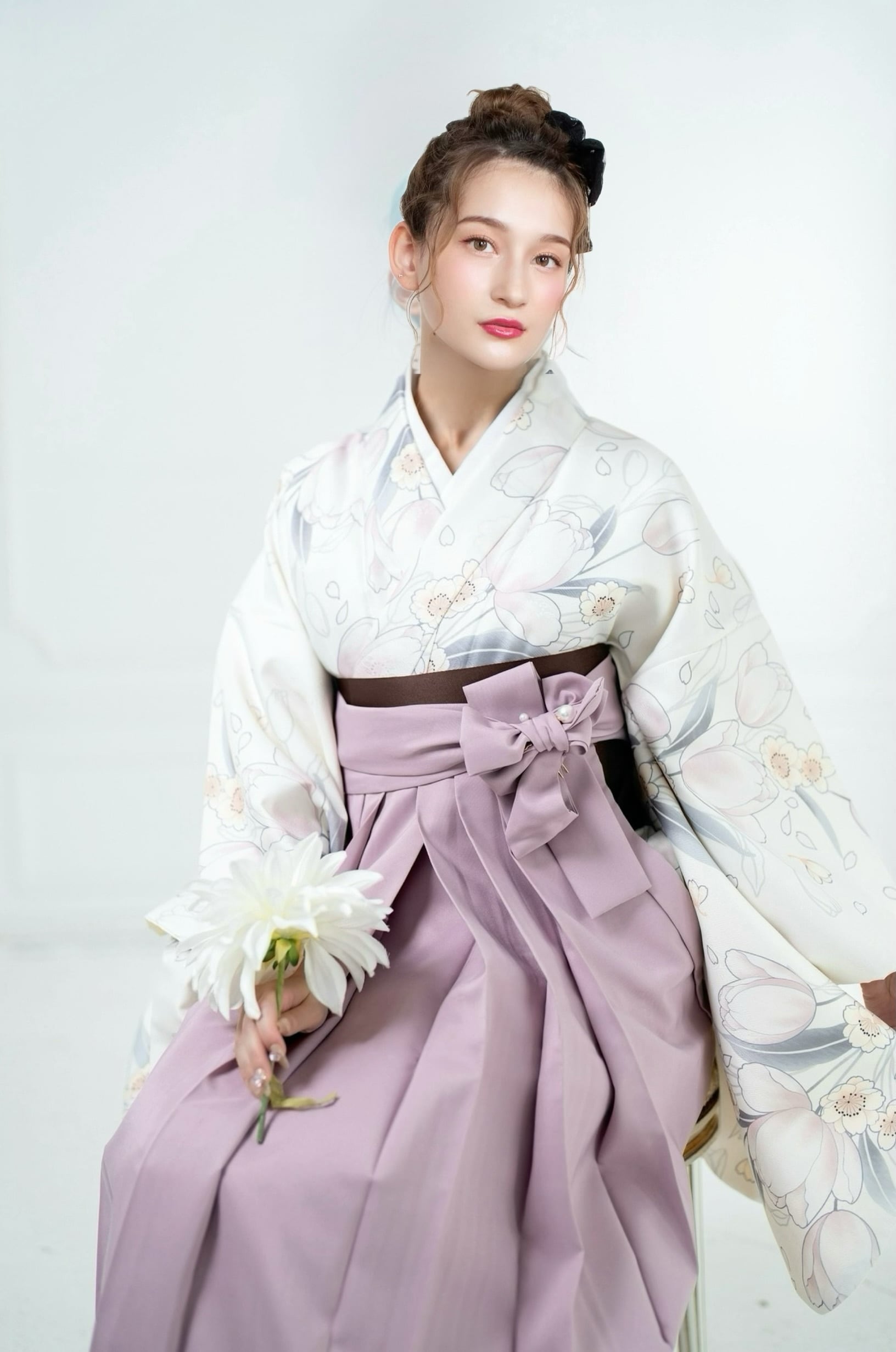 Kimono Sienne 卒業式袴3点セット 白 チューリップ 二尺袖着物 袴 黒