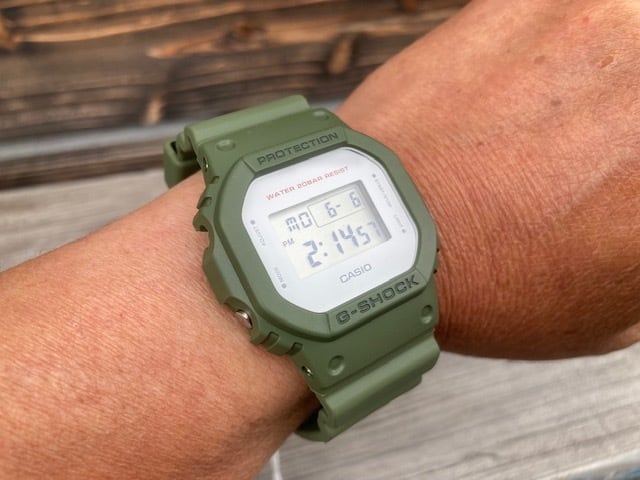 [カシオ] 腕時計 ジーショック DW-5600M-3JF、緑、激レア、完売品