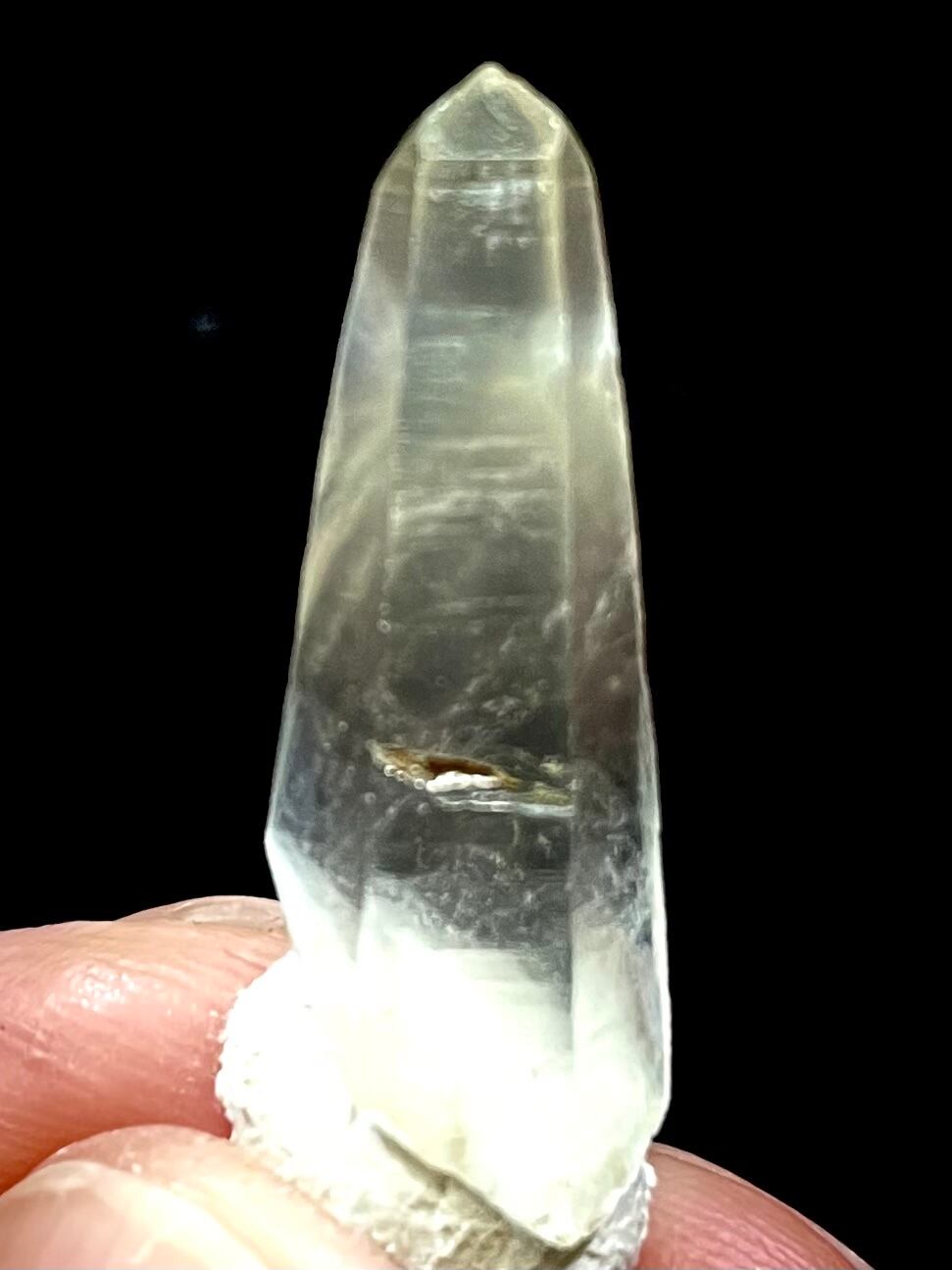 33) 高千穂天岩戸水晶・崇高