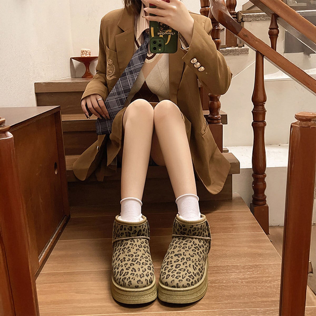 ヒョウ柄 ムートンブーツ 厚底 レディース 秋冬 韓国 豹柄 ブーツ おしゃれ 大人 カジュアル 裏起毛 防寒 保温 暖かい 歩きやすい 疲れにくい フラットソール 大人可愛い 大人女子