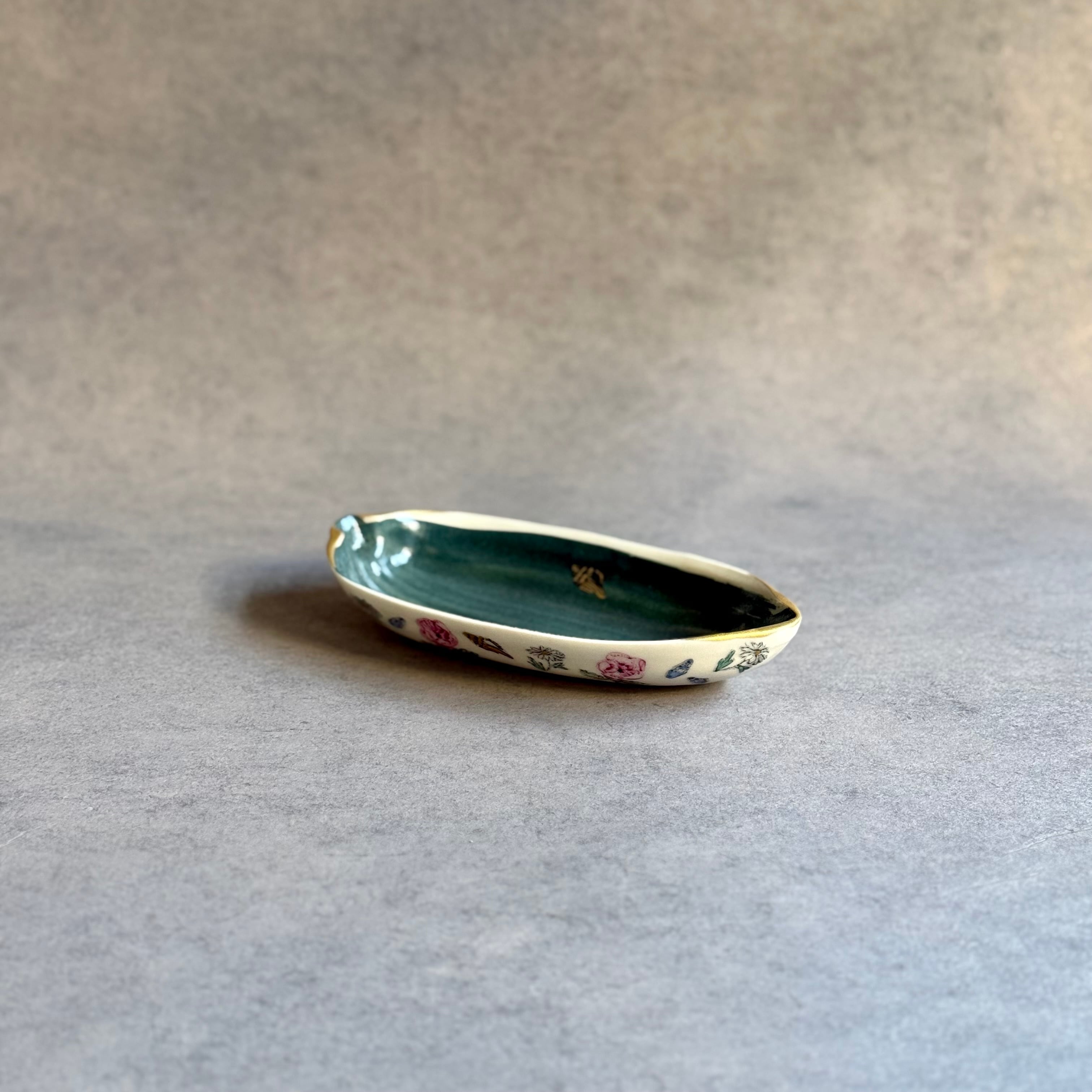 つちやまり 笹型皿